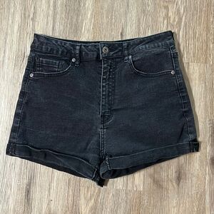 FOREVER 21 Black Jean Shorts